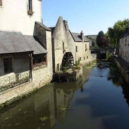 Calm And Comfortable In Bayeux, 9km From The Beach Lägenhet Bayeux