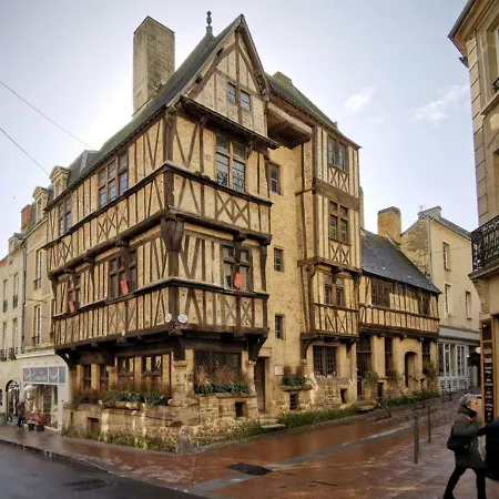 Calm And Comfortable In Bayeux, 9km From The Beach Bayeux